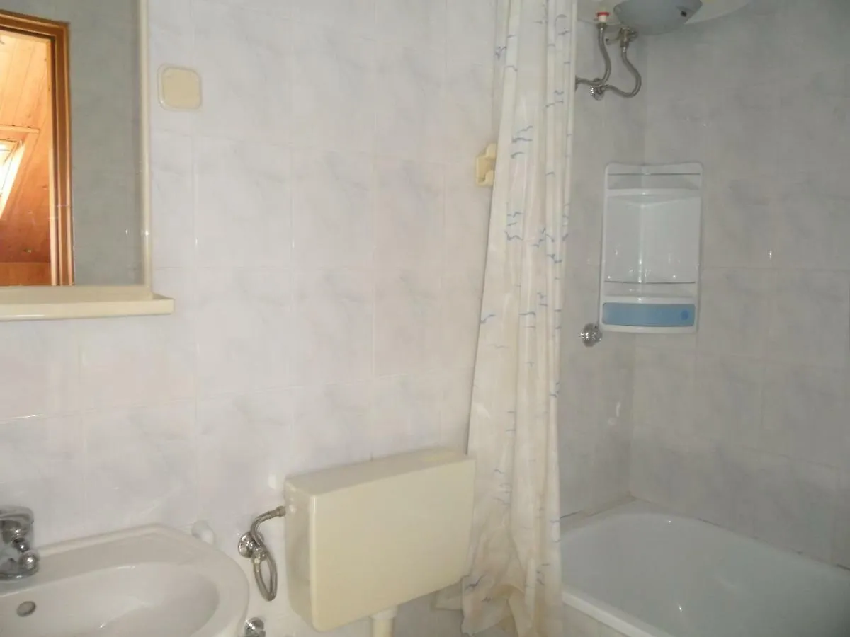 Apartments Simpa Njivice Croatia