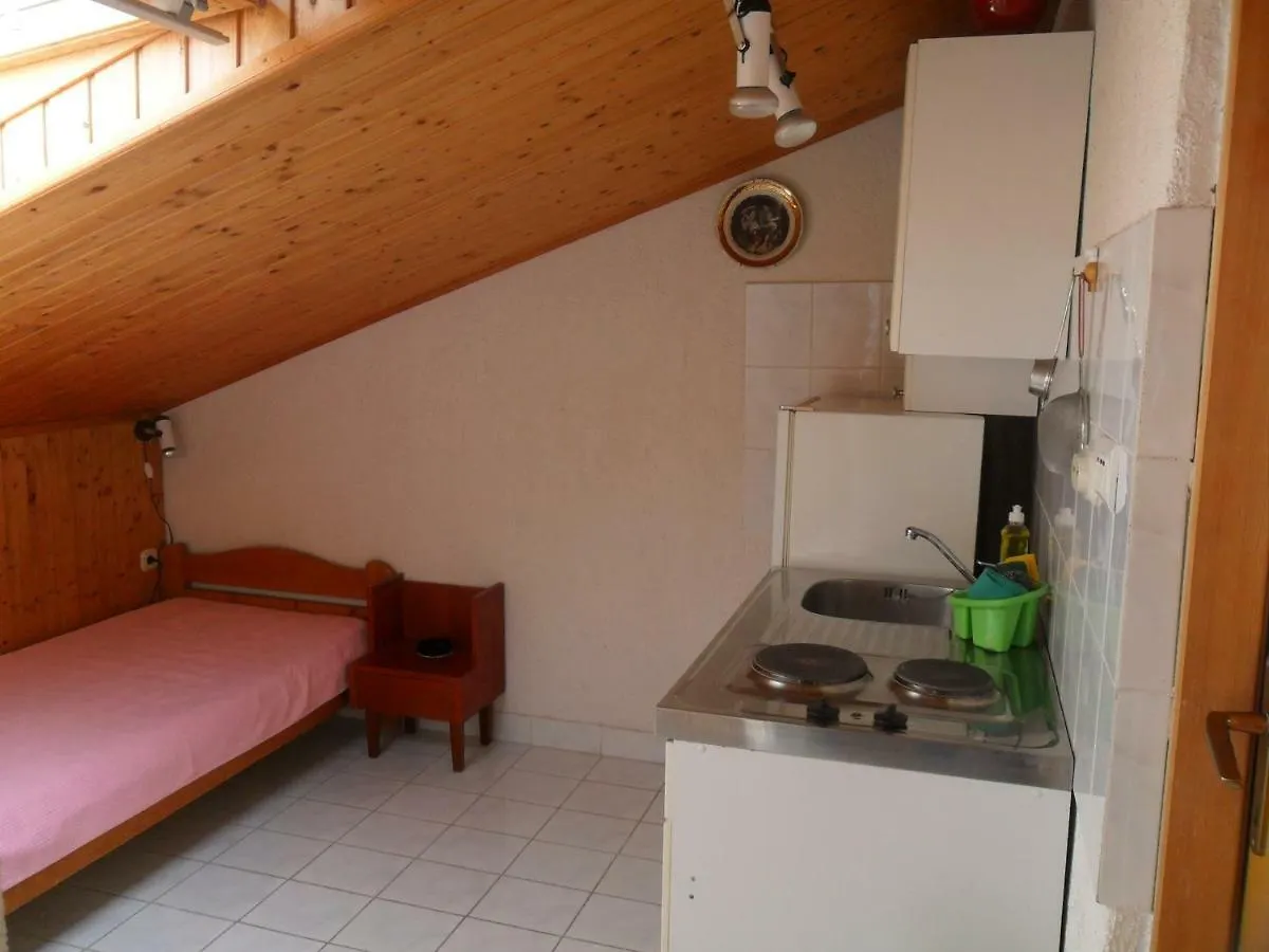 Apartments Simpa Njivice